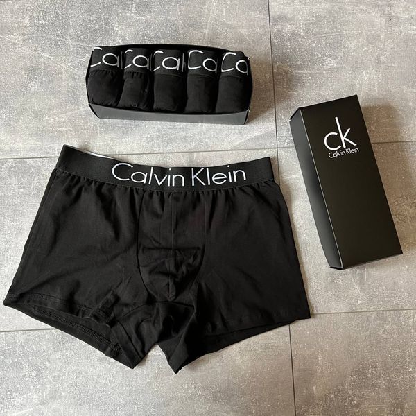 Набір чоловічих трусів Calvin Klein в брендованому боксі (5шт), Розмір S, 0041 0041 фото